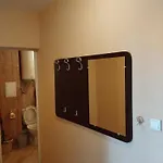 In 2 Lägenhet *