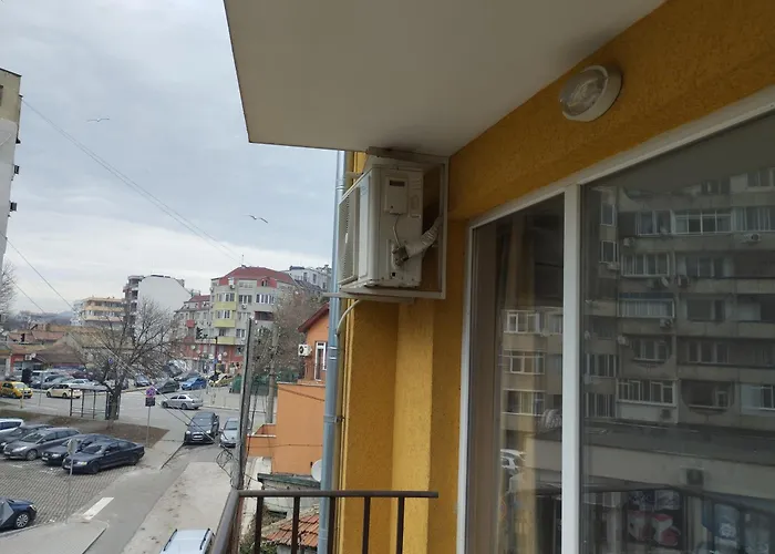 In 2 Апартаменти